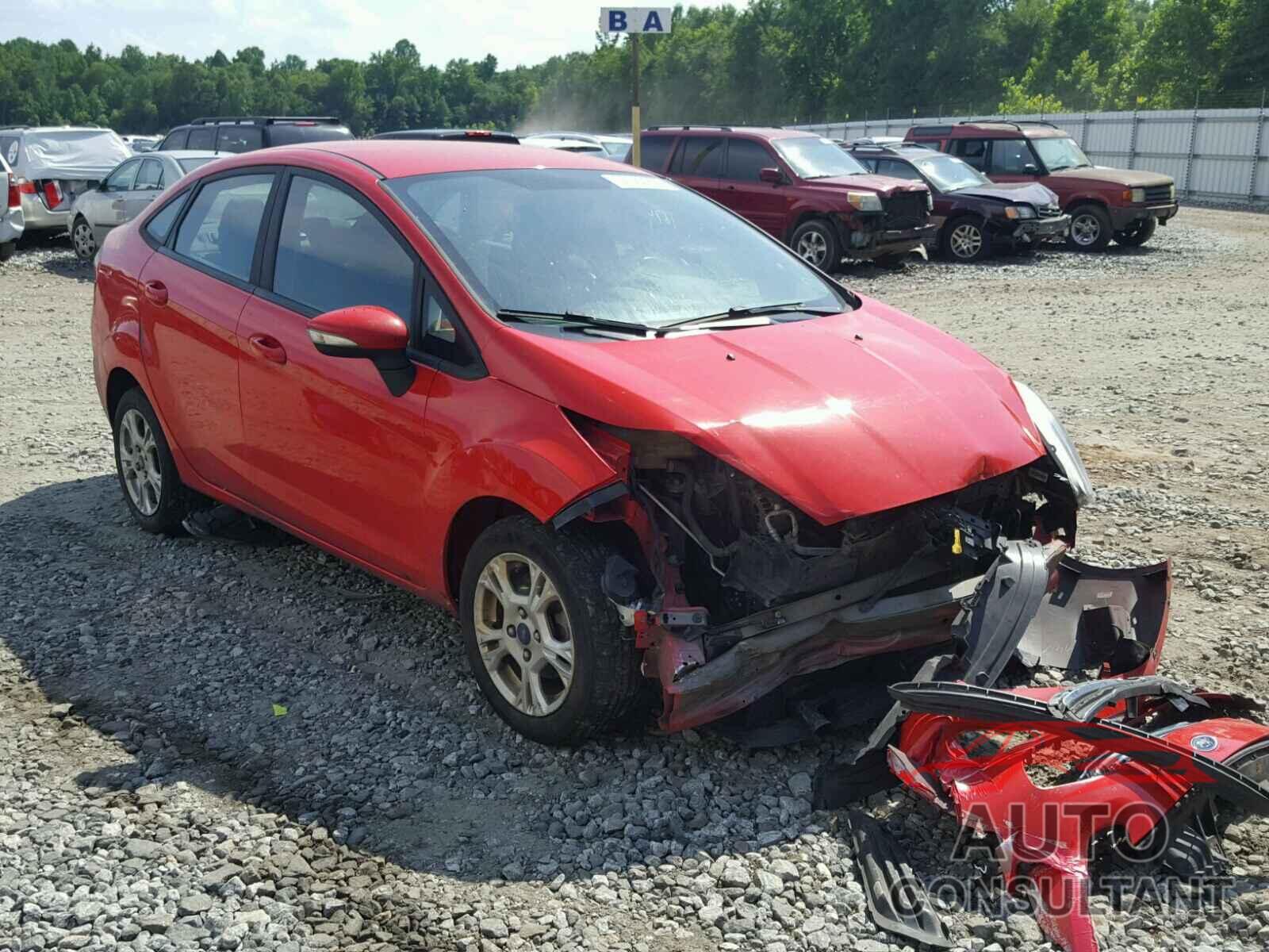 FORD FIESTA SE 2015 - 3FADP4BJ8FM217270