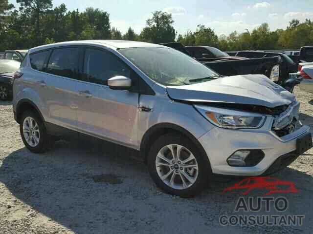 FORD ESCAPE 2017 - 1FMCU0G91HUB05605