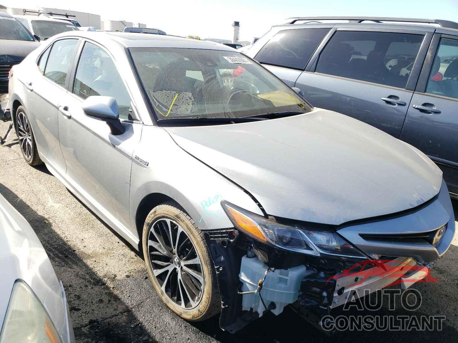 TOYOTA CAMRY 2019 - 4T1B21HK1KU519015