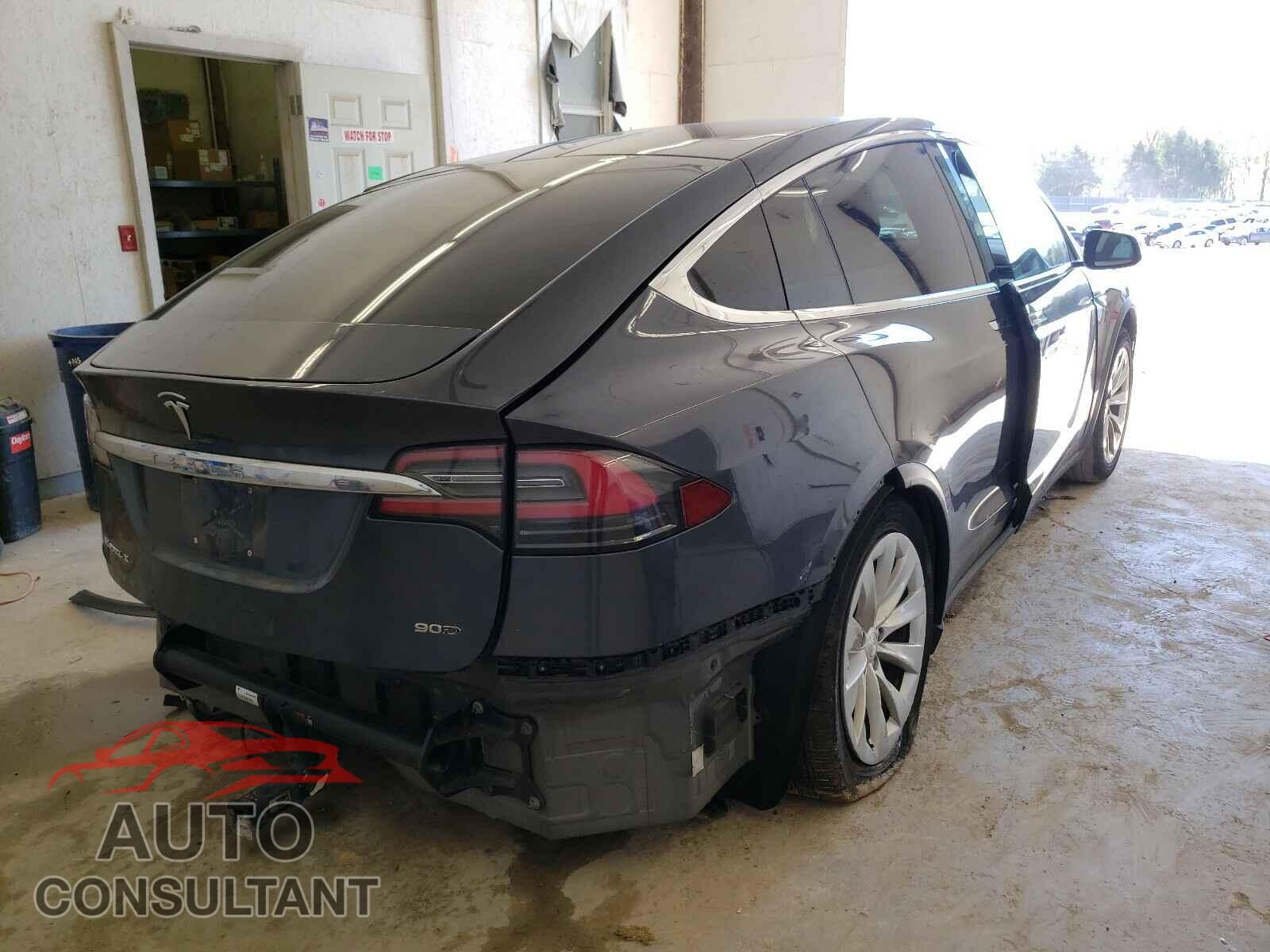 TESLA MODEL X 2016 - 5YJXCBE2XGF005133