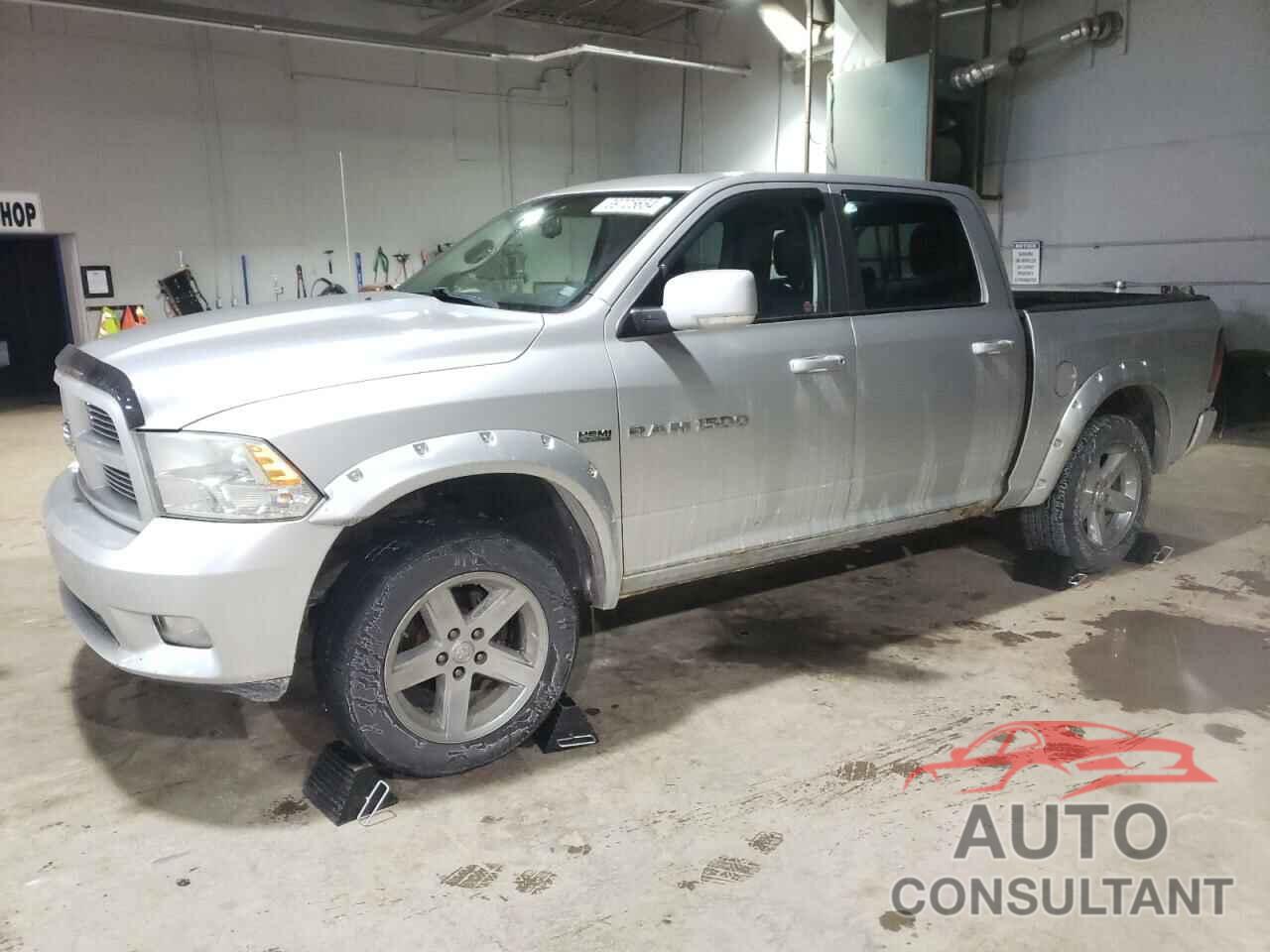 DODGE RAM 1500 2012 - 1C6RD7MT1CS107793