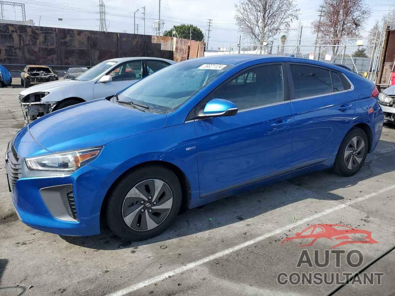 HYUNDAI IONIQ 2018 - KMHC75LC3JU061098