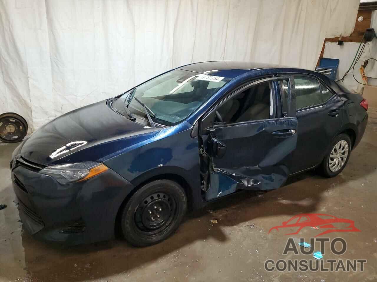 TOYOTA COROLLA 2018 - 5YFBURHE4JP821403