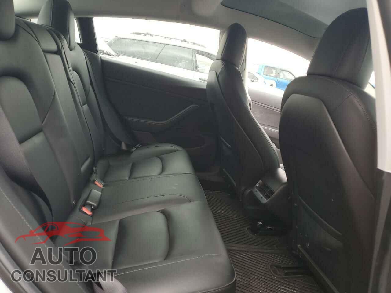 TESLA MODEL 3 2019 - 5YJ3E1EB3KF511303