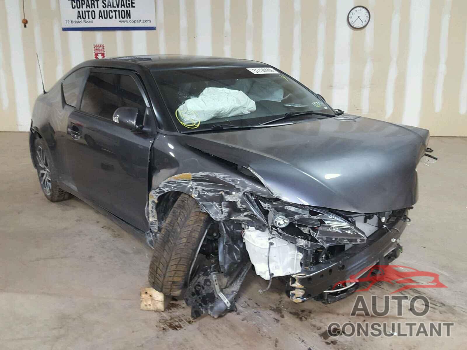 TOYOTA SCION 2015 - JTKJF5C70FJ012685