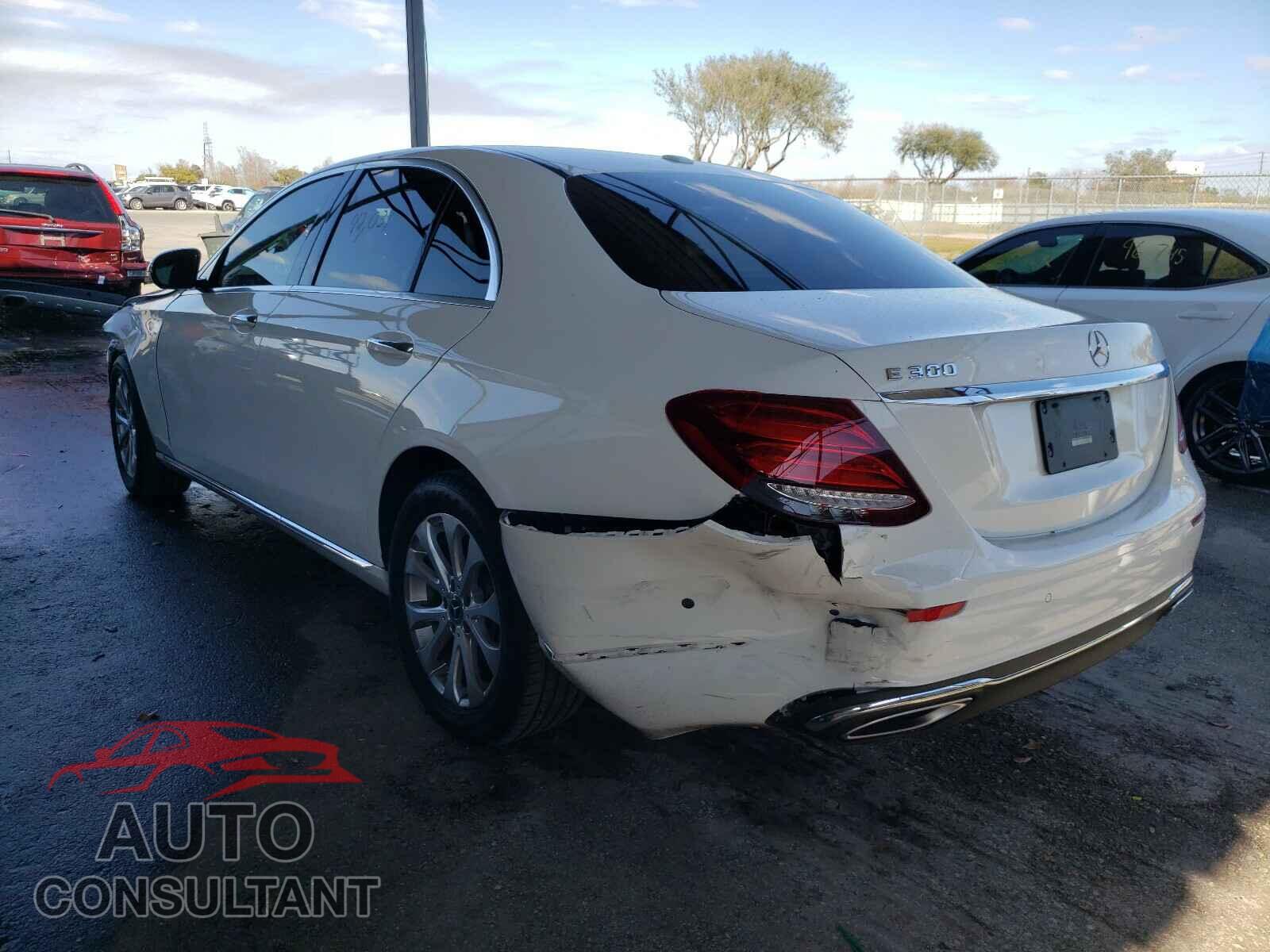 MERCEDES-BENZ E CLASS 2018 - WDDZF4JB8JA308998