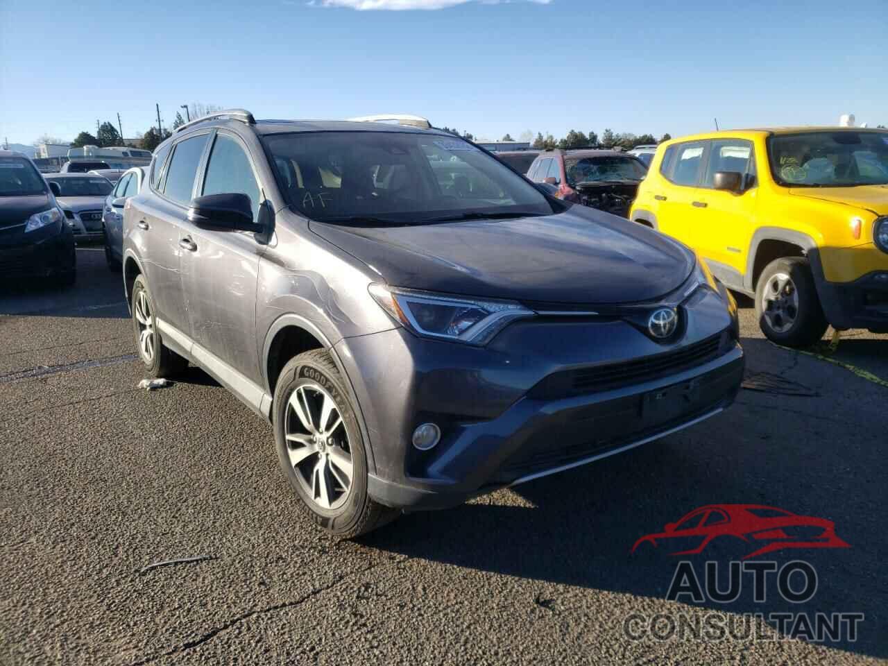 TOYOTA RAV4 2017 - JTMRFREV3HJ122632