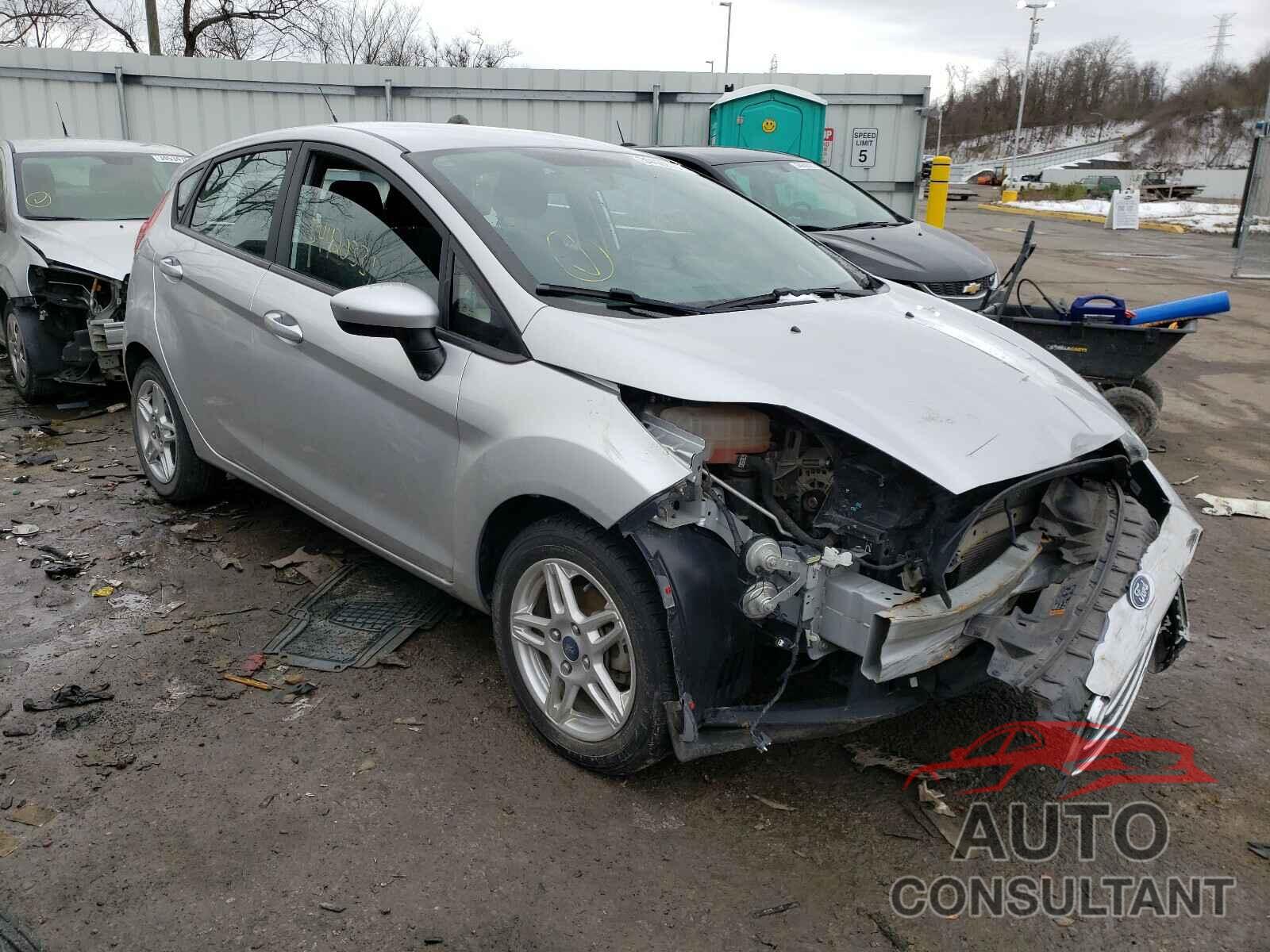 FORD FIESTA 2017 - 3FADP4EJ8HM119502