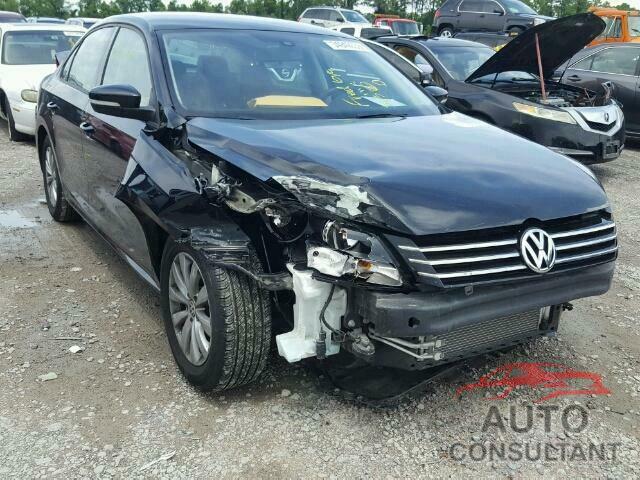 VOLKSWAGEN PASSAT 2015 - 1VWAT7A34FC002674