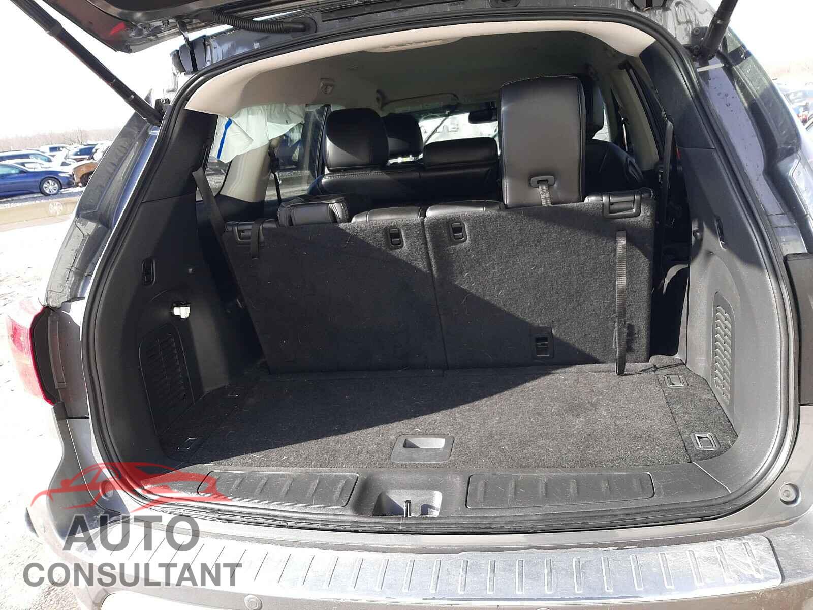 NISSAN PATHFINDER 2017 - 5N1DR2MN8HC647308