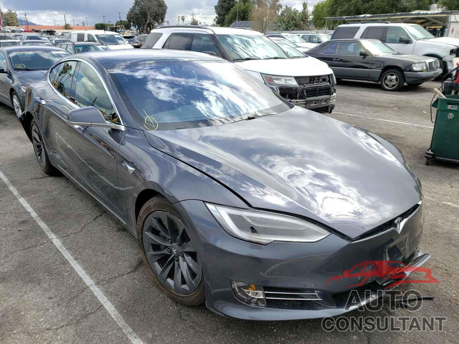 TESLA MODEL S 2019 - 5YJSA1E25KF300580