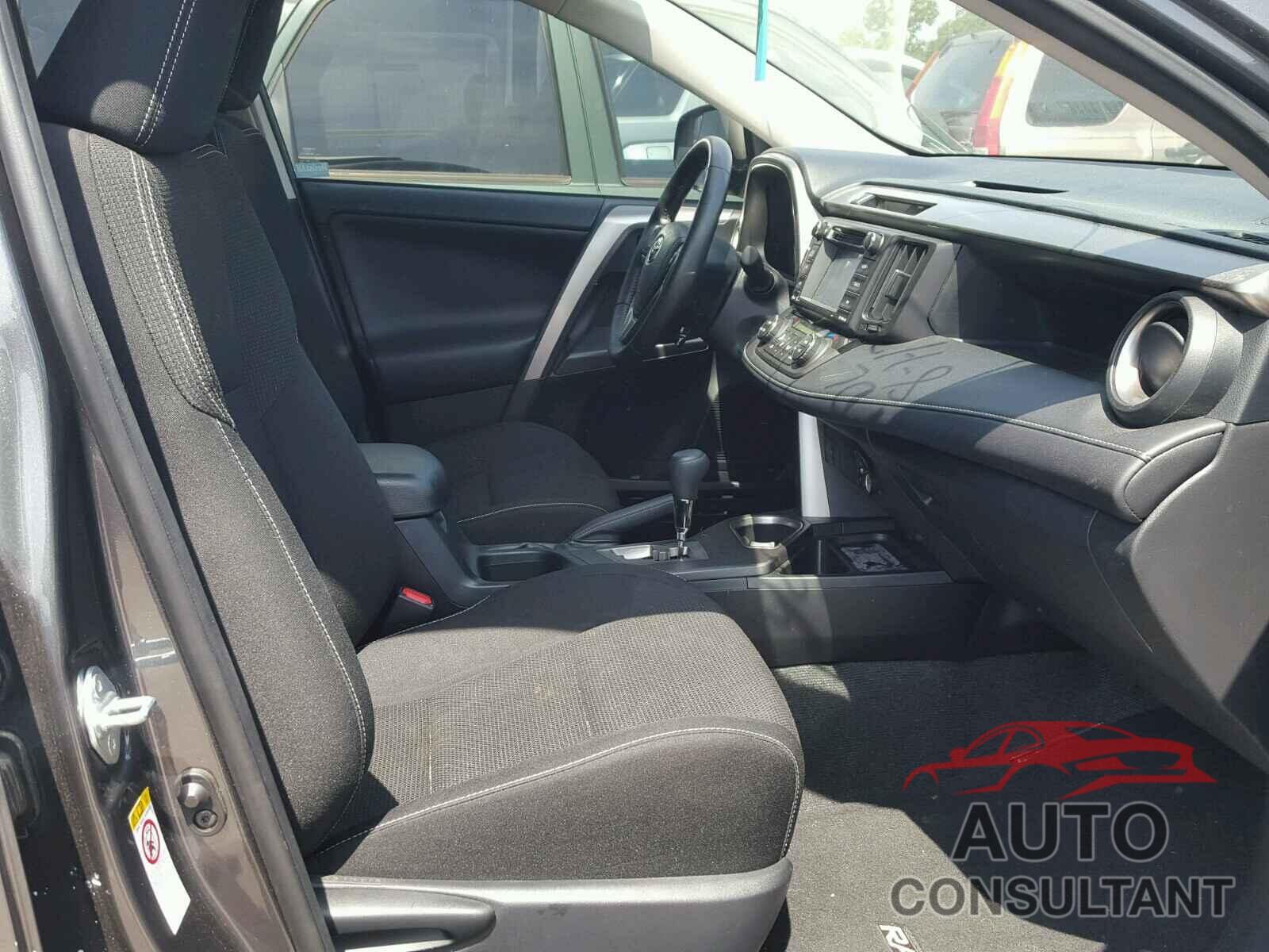 TOYOTA RAV4 2016 - JTMWFREV8GJ061053