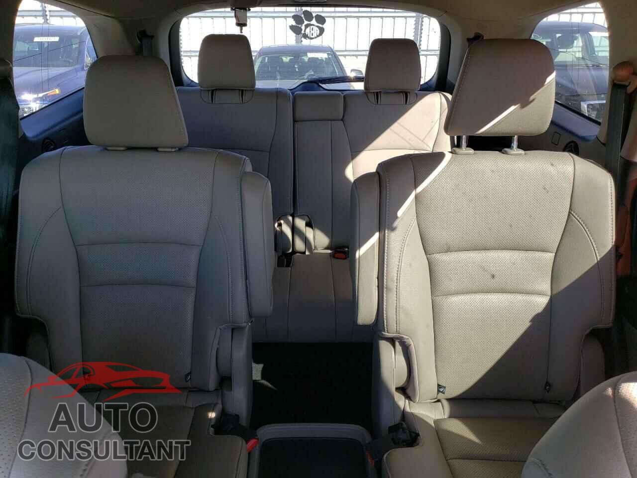 HONDA PILOT 2017 - 5FNYF6H09HB061658