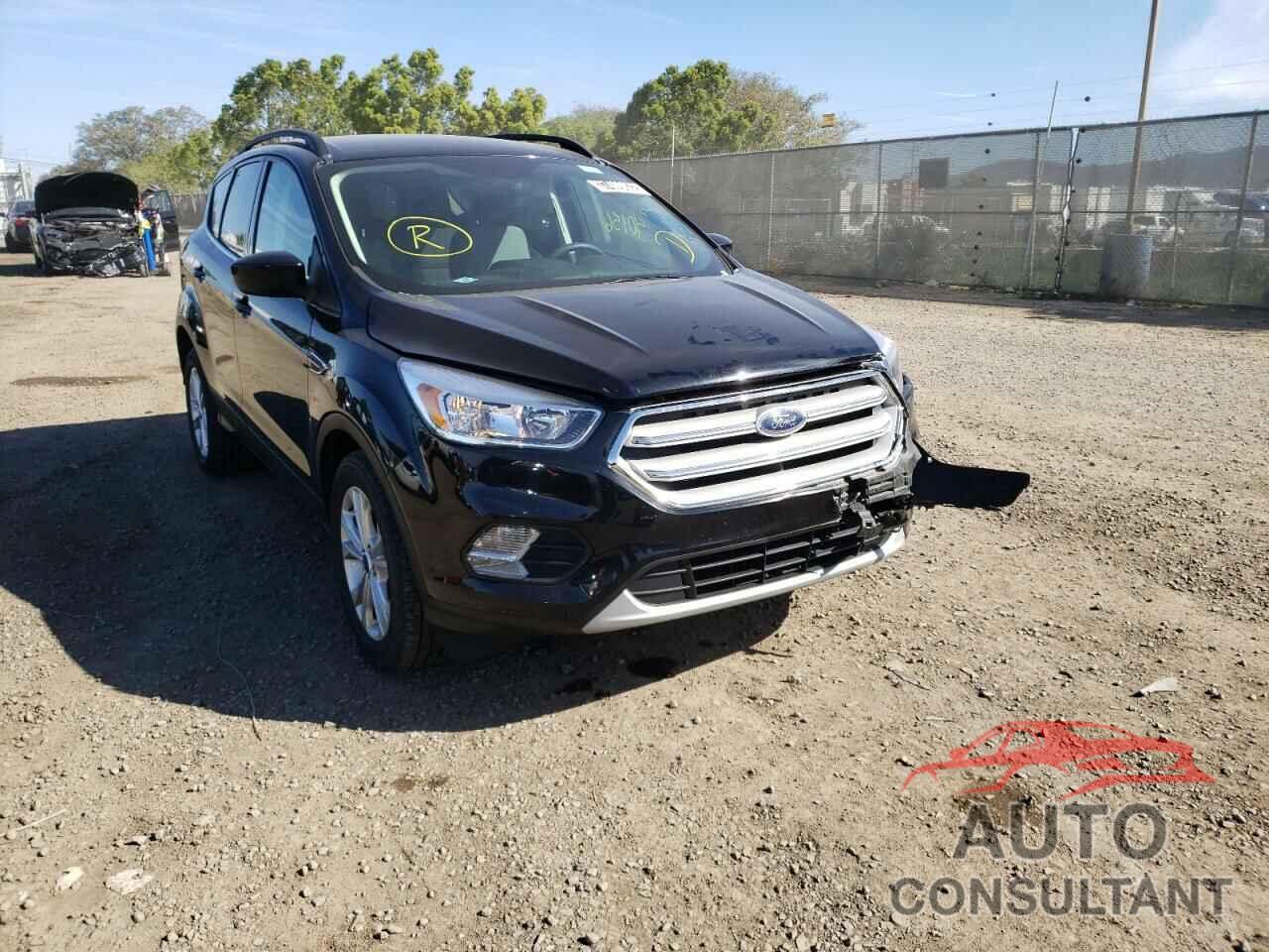 FORD ESCAPE 2018 - 1FMCU0GD2JUC32406