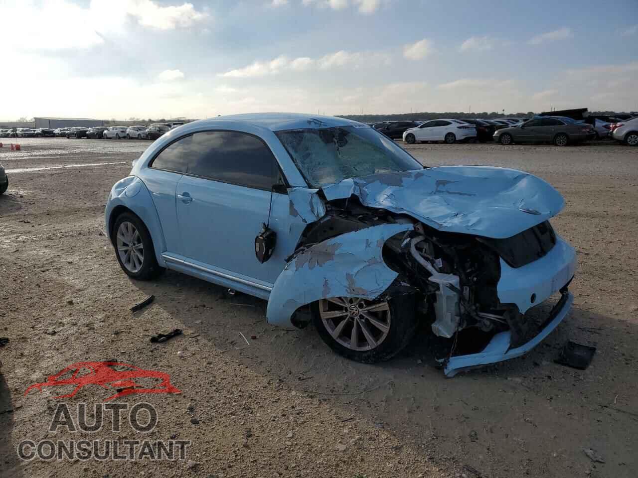 VOLKSWAGEN BEETLE 2017 - 3VWJ17AT1HM602429