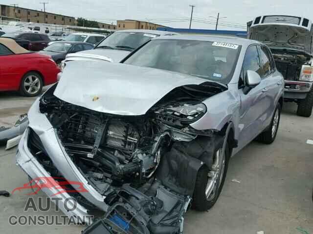 PORSCHE CAYENNE 2016 - WP1AA2A25GKA37698