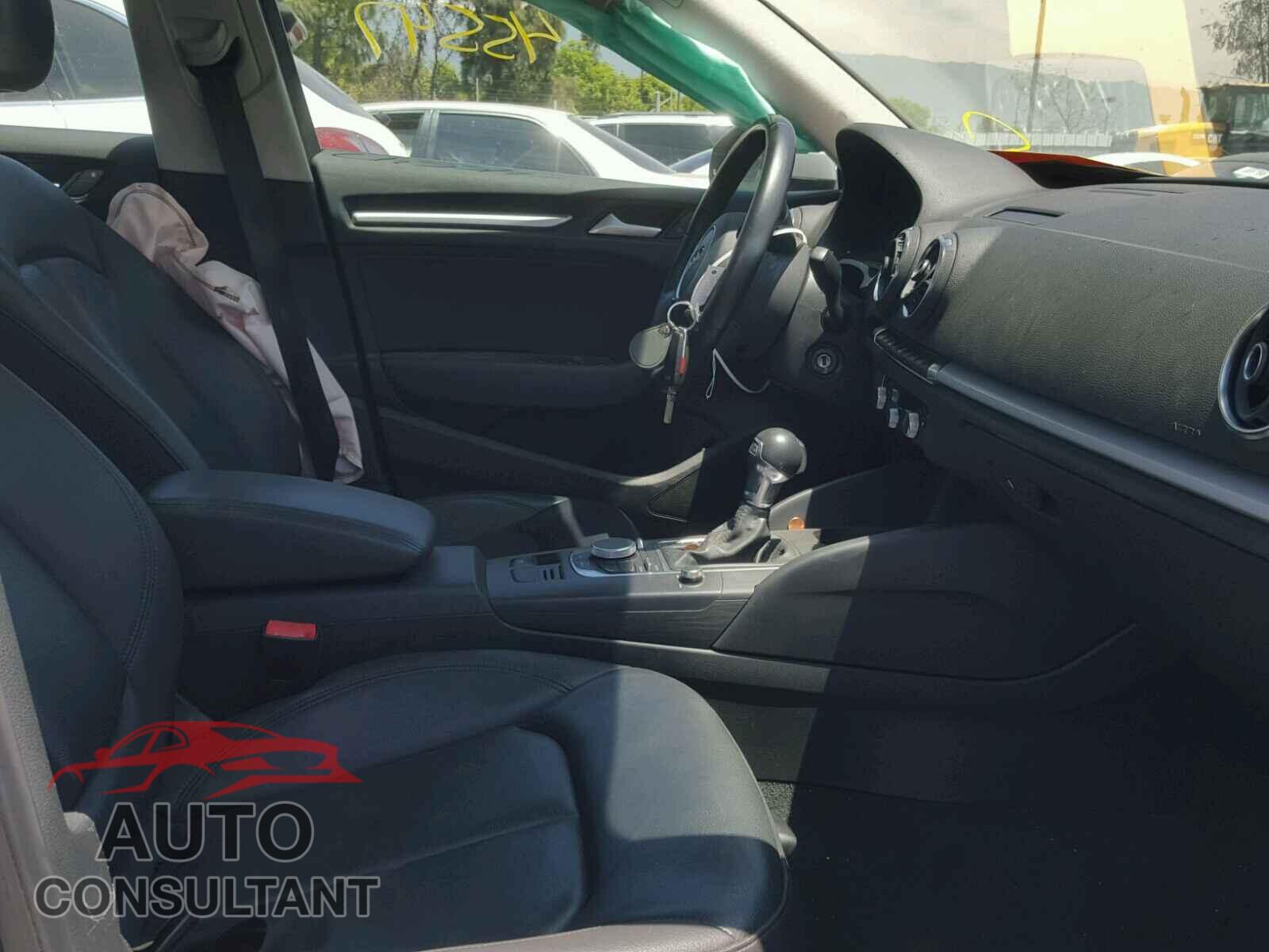 AUDI A3 2015 - WAUACGFF7F1091817