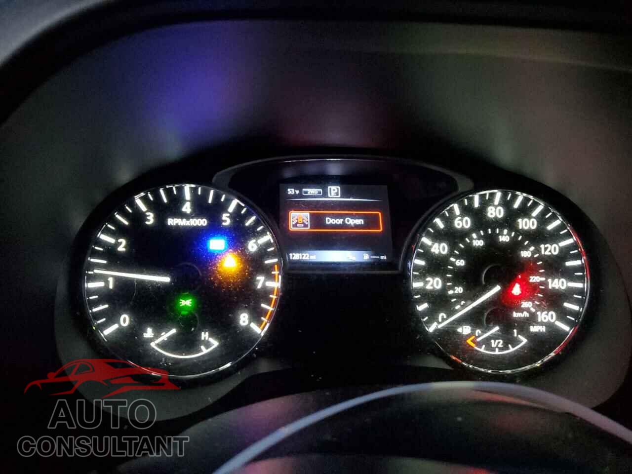 NISSAN PATHFINDER 2017 - 5N1DR2MM6HC682761