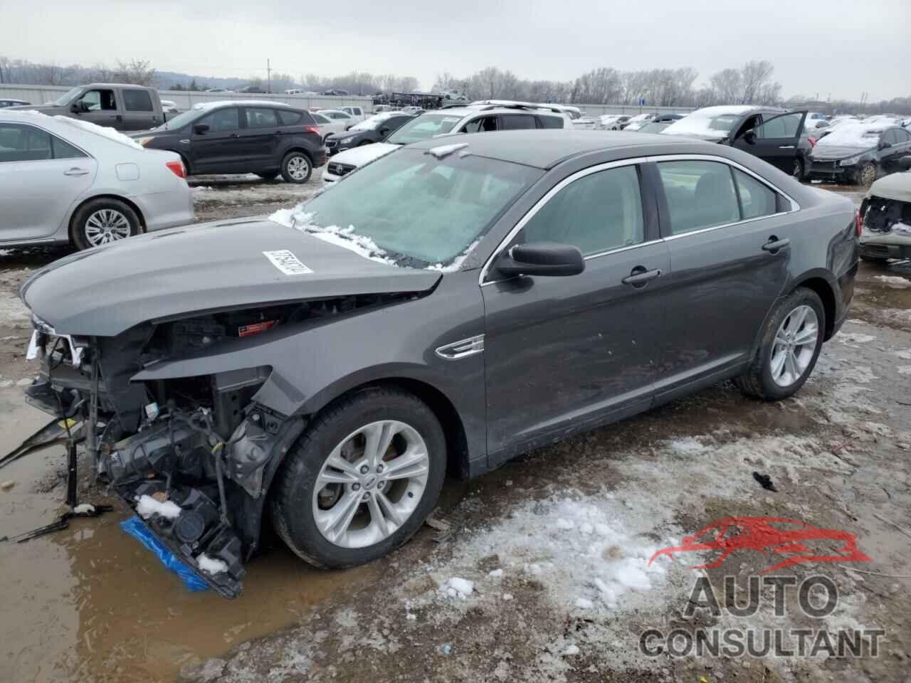 FORD TAURUS 2018 - 1FAHP2D8XJG137343