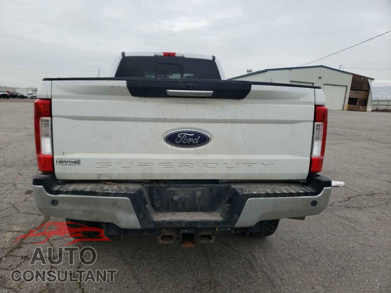 FORD F350 2017 - 1FT8W3BT3HEF48342
