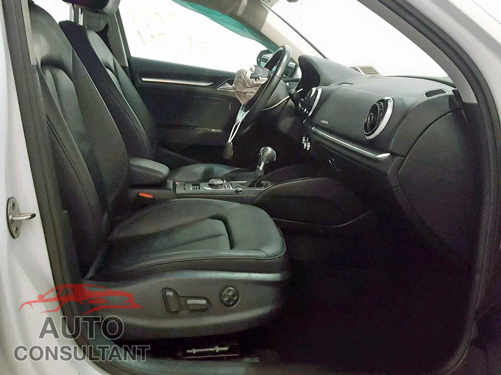 AUDI A3 2016 - WAUE8GFF6G1086242
