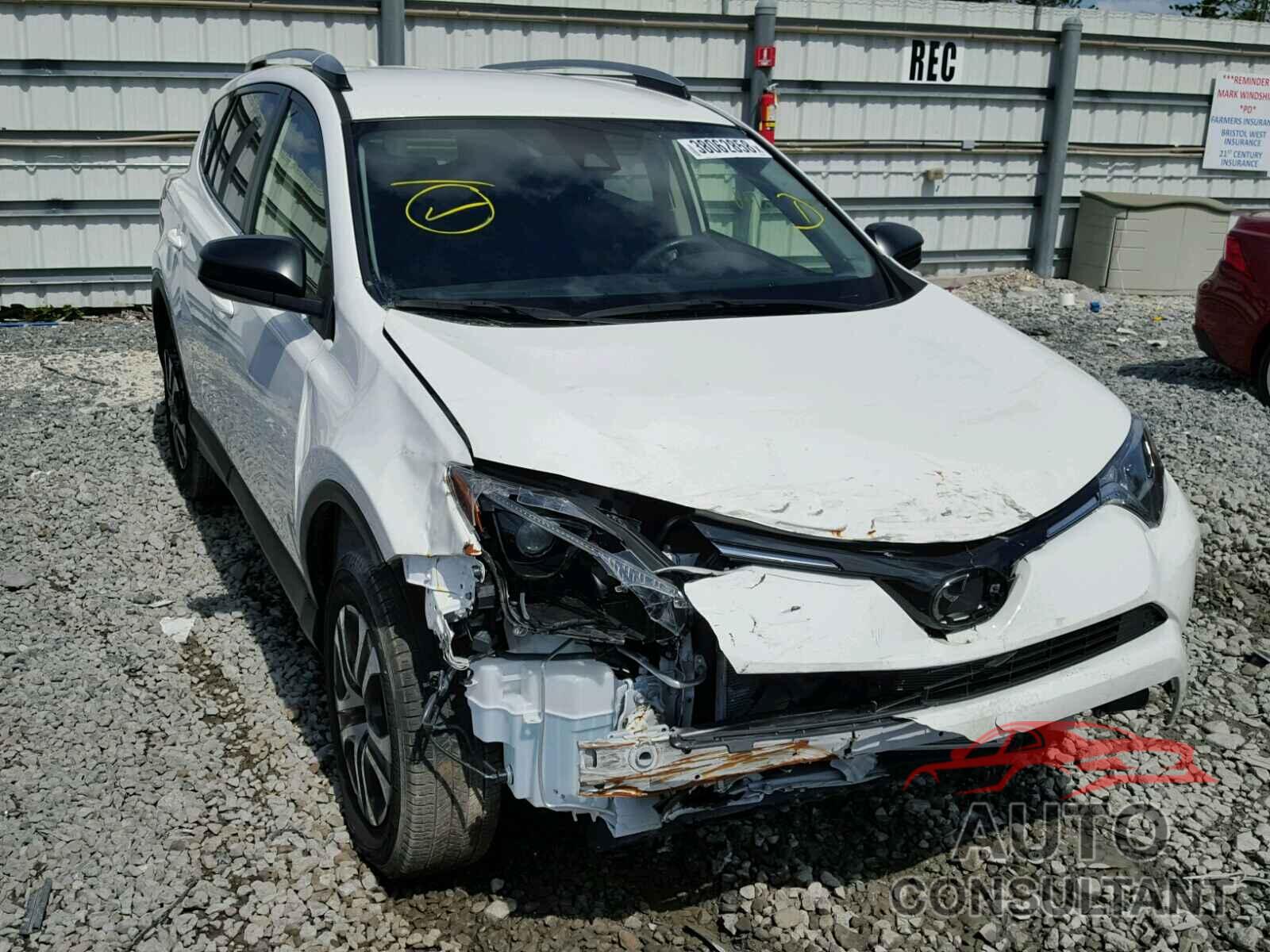 TOYOTA RAV4 2017 - JTMZFREV6HJ114878
