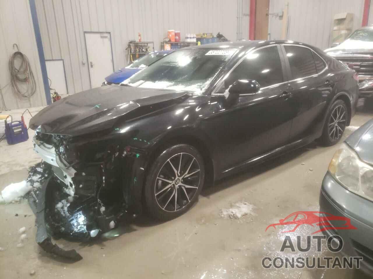 TOYOTA CAMRY 2022 - 4T1G11AK8NU699598