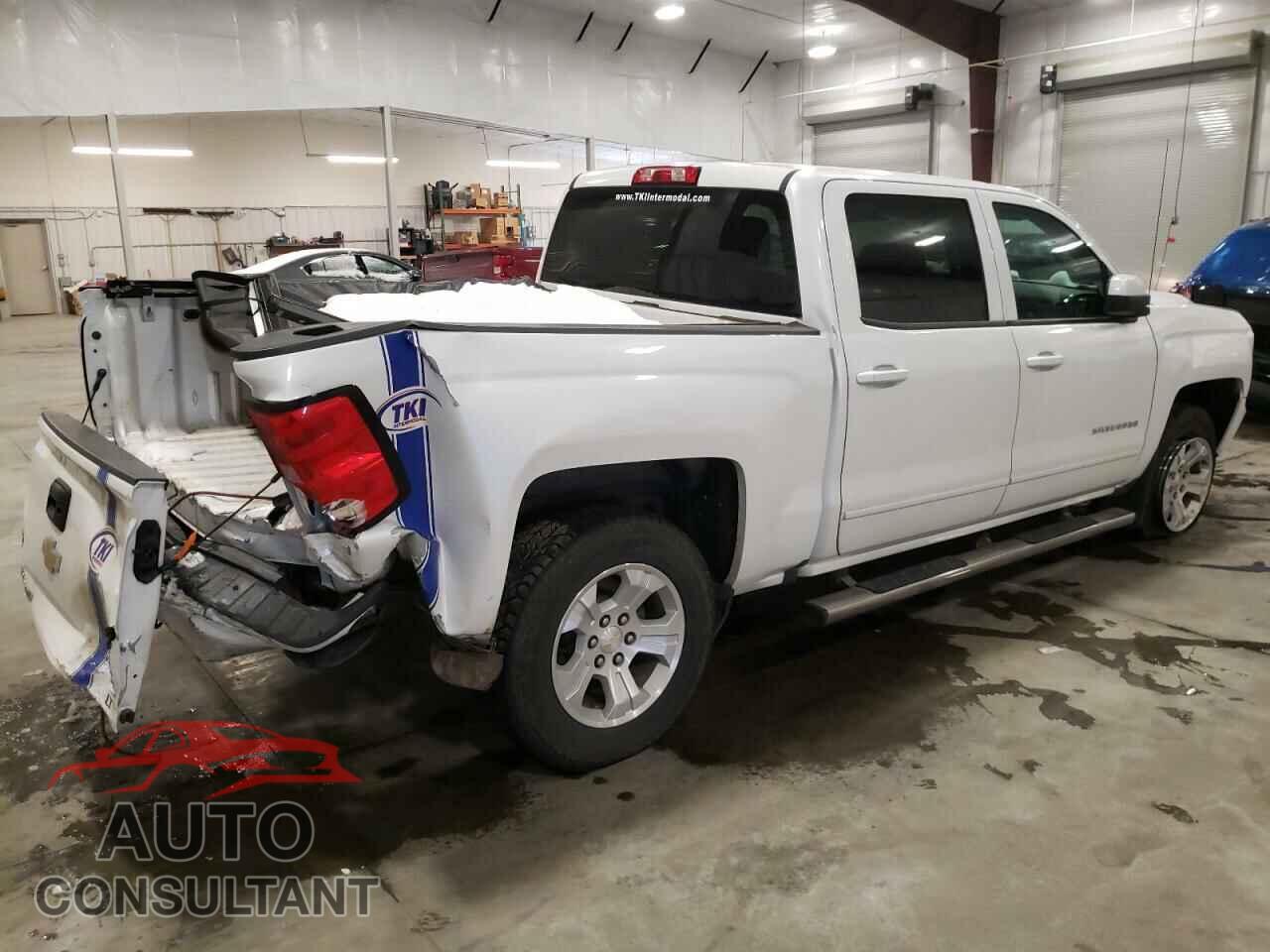 CHEVROLET SILVERADO 2017 - 3GCUKREC2HG361000