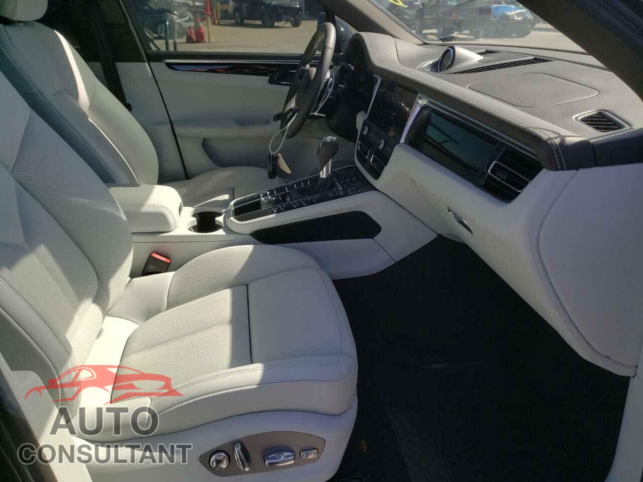 PORSCHE MACAN 2021 - WP1AB2A53MLB37697