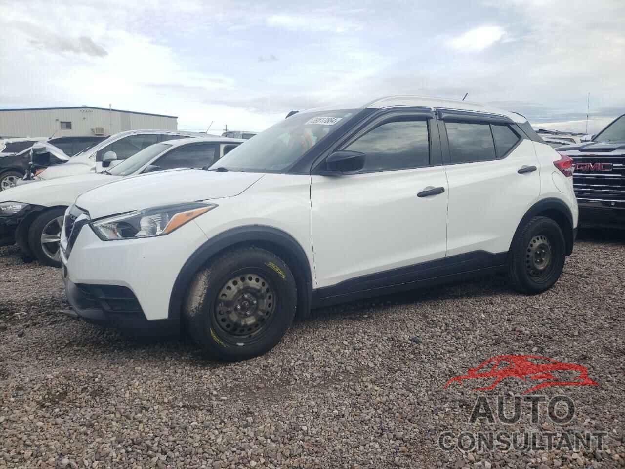 NISSAN KICKS 2018 - 3N1CP5CU5JL517760