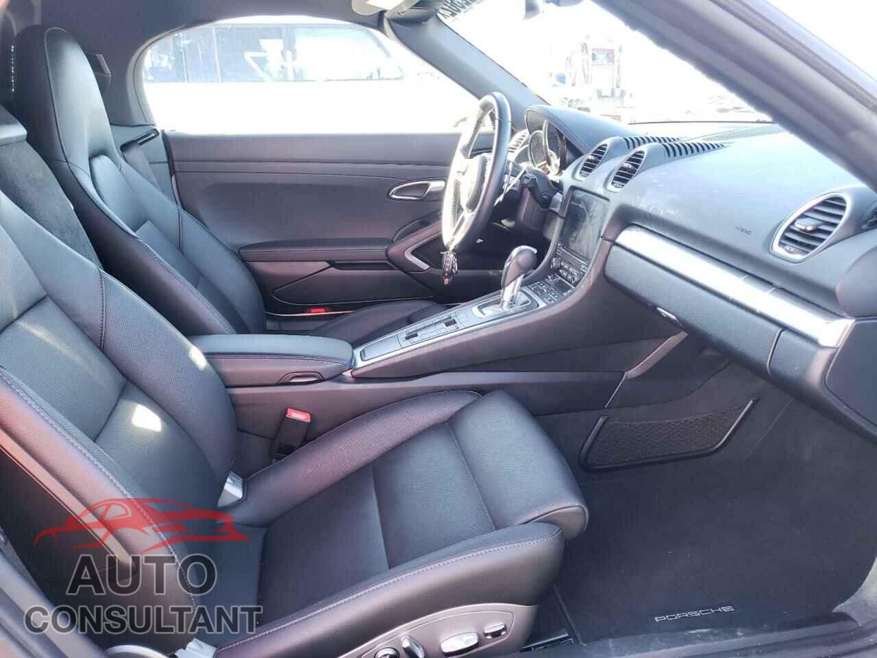 PORSCHE BOXSTER 2019 - WP0CA2A80KS211409