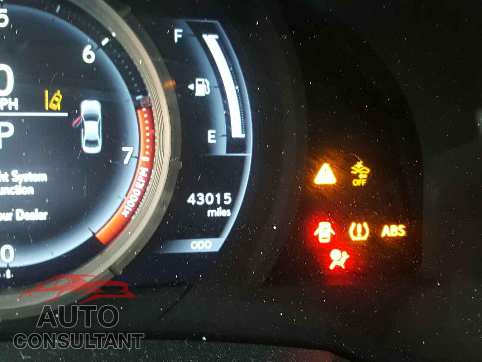 LEXUS IS 2017 - JTHBE1D20H5029085