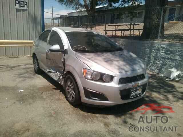 CHEVROLET SONIC 2016 - 1G1JC5SH1G4122258