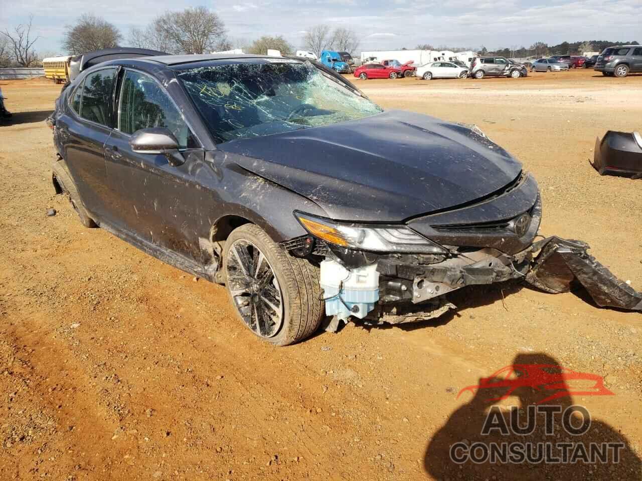 TOYOTA CAMRY 2018 - 4T1B61HKXJU088645