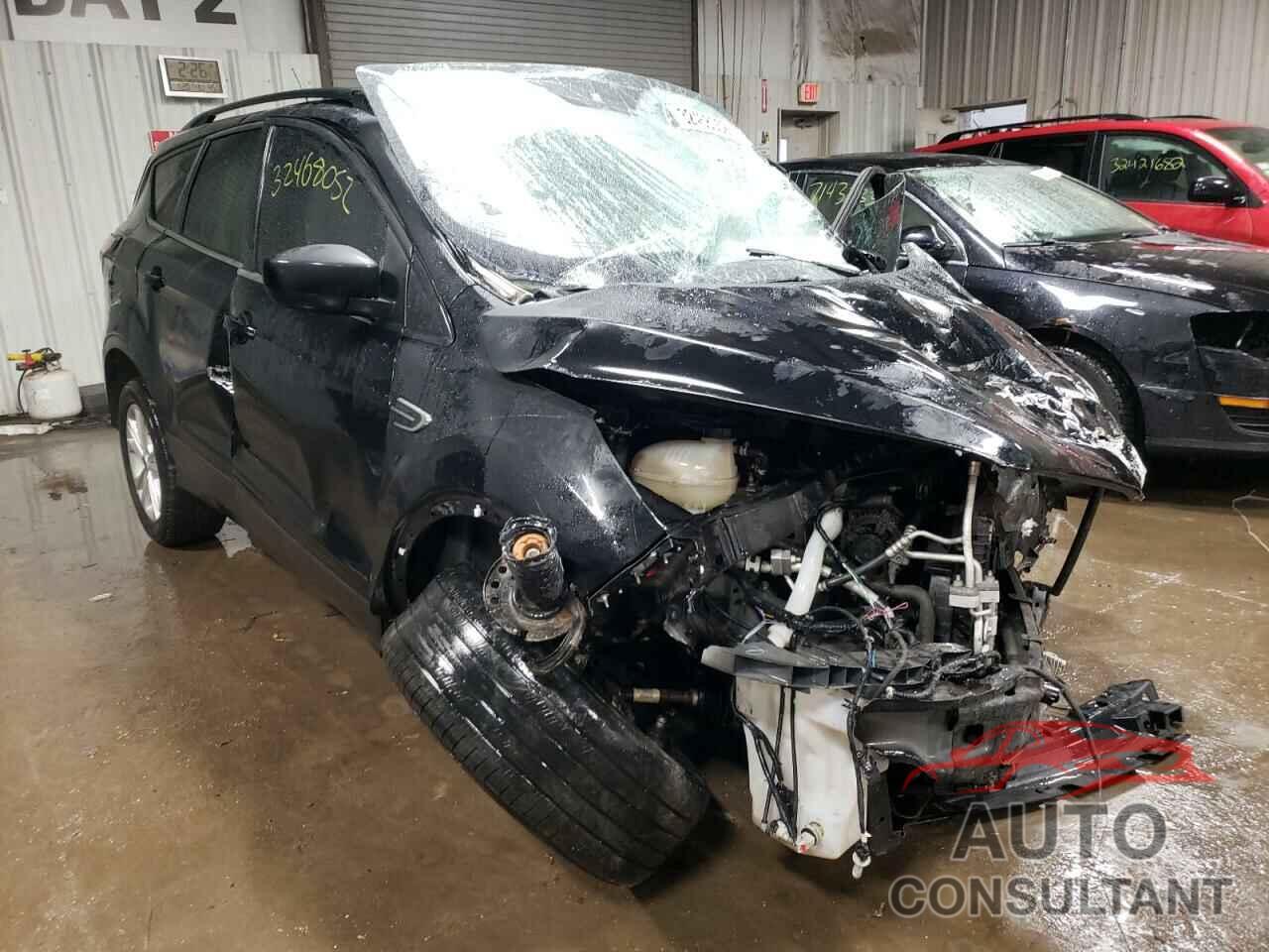 FORD ESCAPE 2018 - 1FMCU0GD9JUD02743