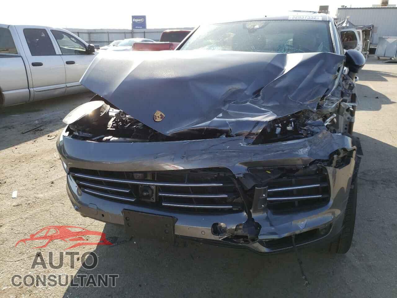 PORSCHE CAYENNE 2020 - WP1AB2AY2LDA29025