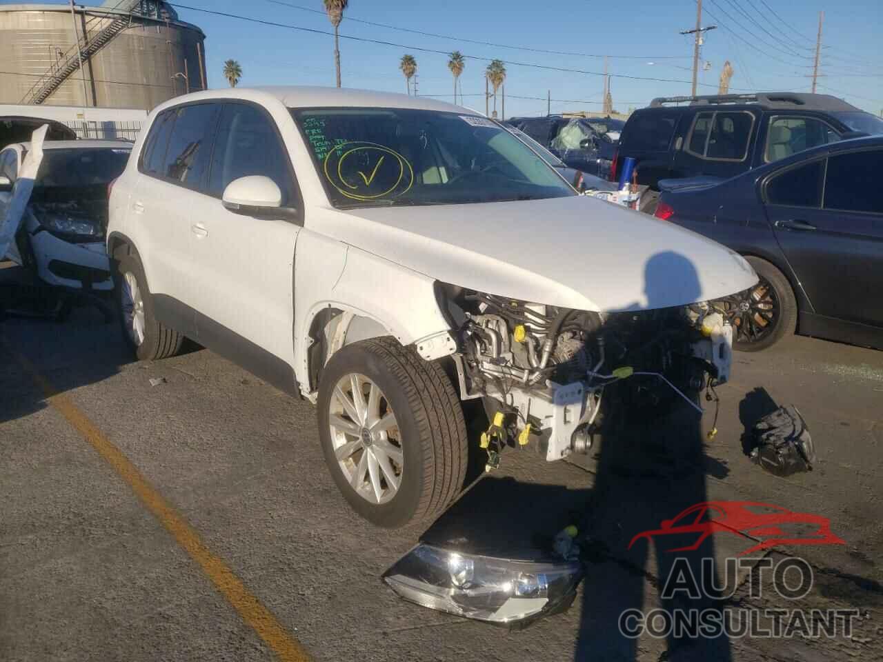 VOLKSWAGEN TIGUAN 2017 - WVGAV7AX1HK044823