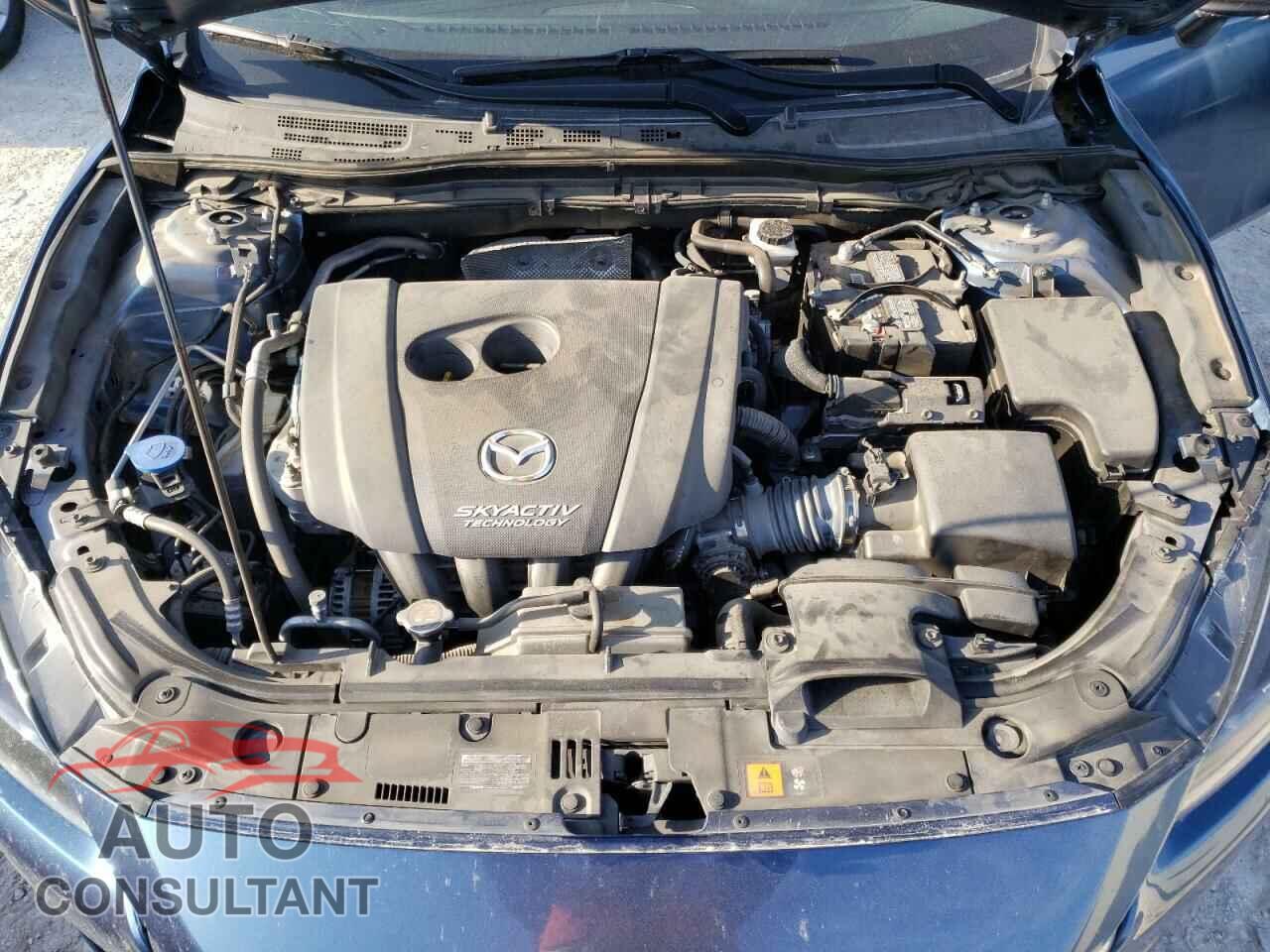 MAZDA 3 2018 - 3MZBN1V36JM214893