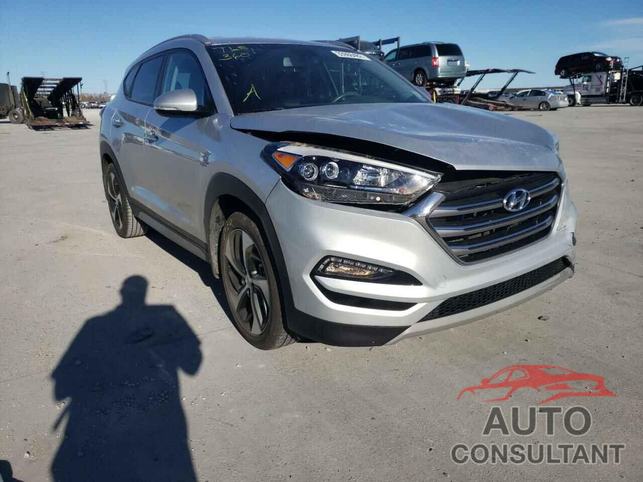 HYUNDAI TUCSON 2017 - KM8J33A22HU378494