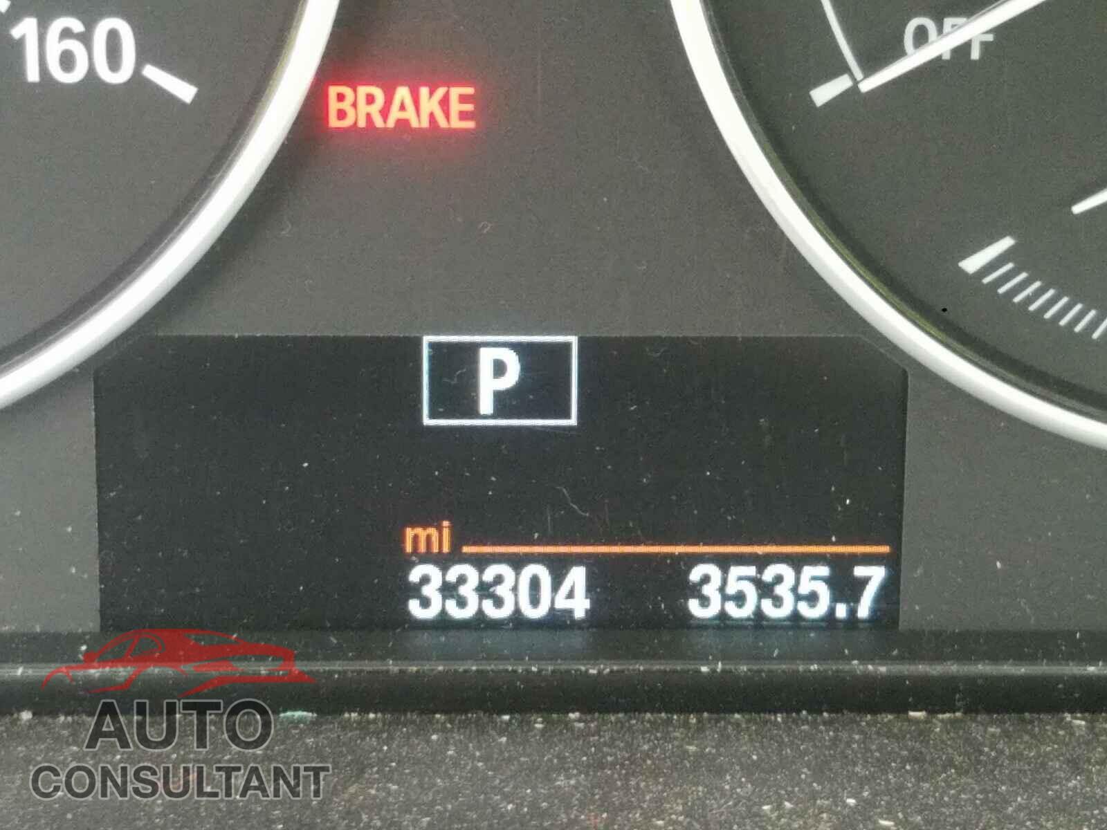 BMW 3 SERIES 2016 - WBA8E5G59GNU20532