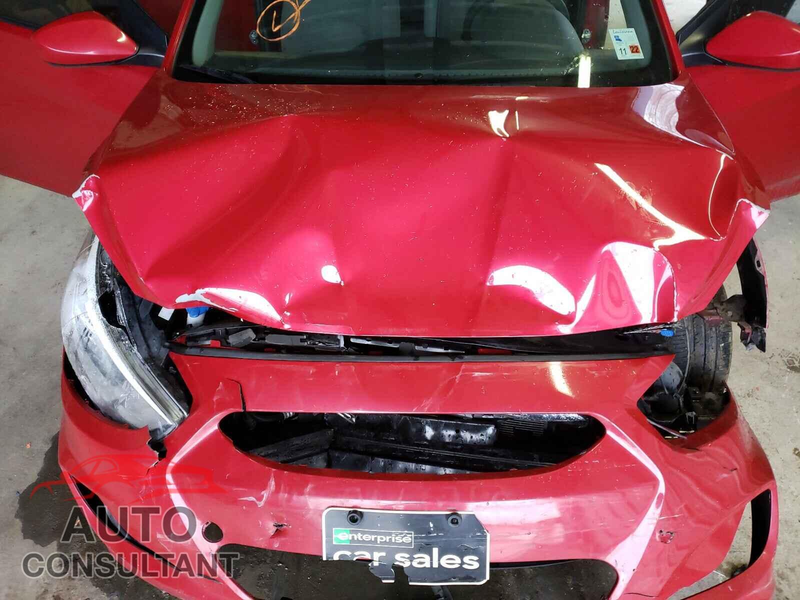 HYUNDAI ACCENT 2017 - KMHCT4AE1HU328856