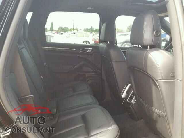 PORSCHE CAYENNE 2016 - WP1AA2A25GLA02010