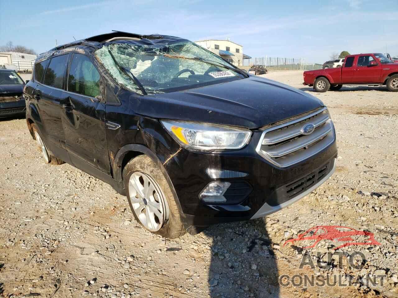 FORD ESCAPE 2017 - 1FMCU0GD1HUE20604