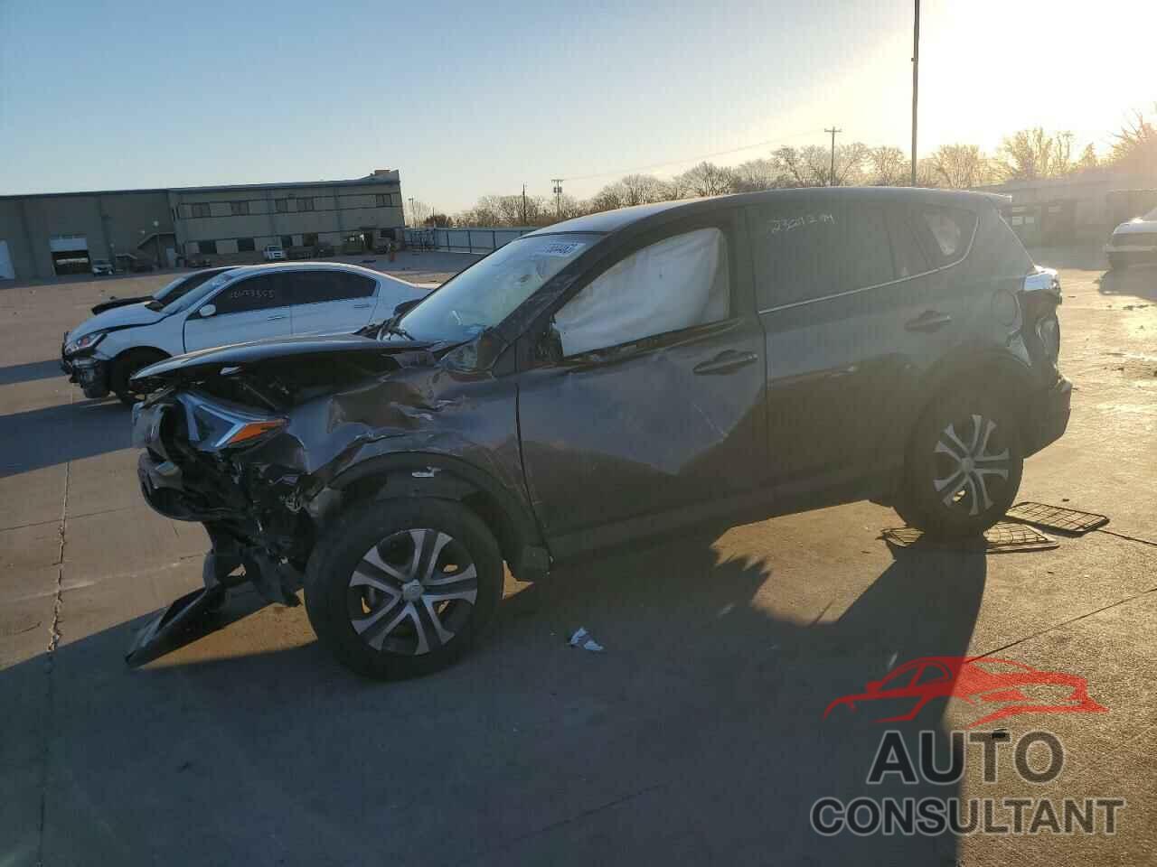 TOYOTA RAV4 2017 - JTMZFREV5HJ717269