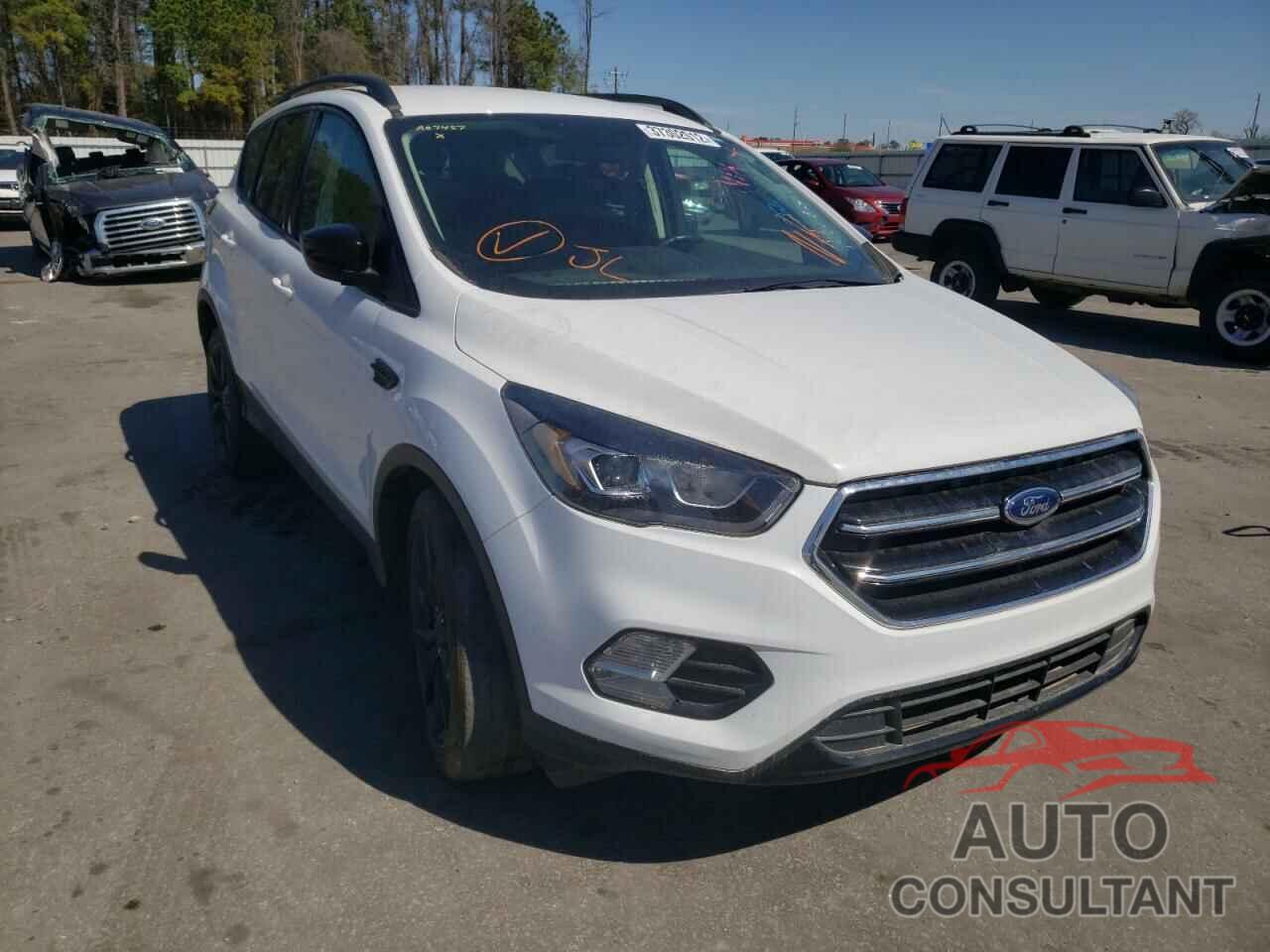 FORD ESCAPE 2019 - 1FMCU0GD4KUA07437