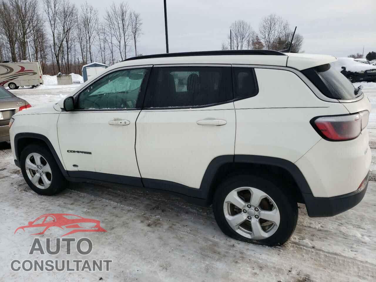 JEEP COMPASS 2018 - 3C4NJDBB3JT315064