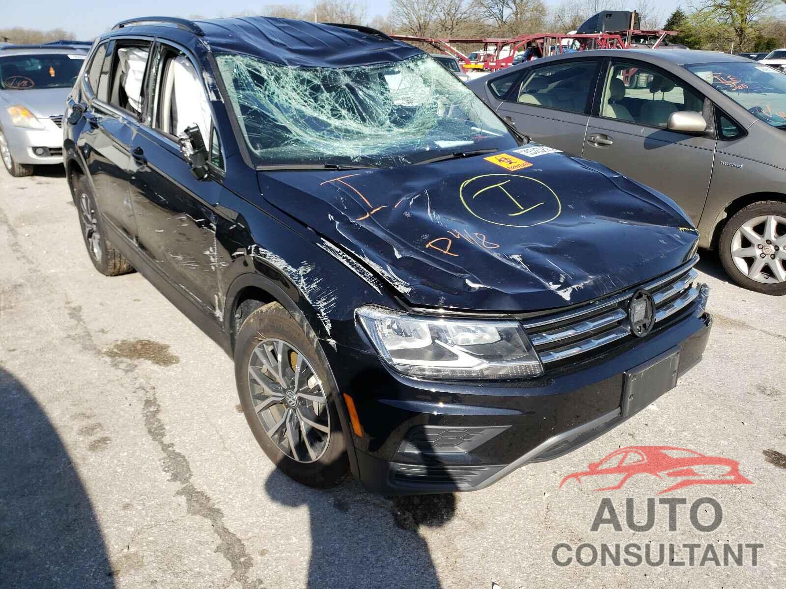 VOLKSWAGEN TIGUAN 2019 - 3VV2B7AX7KM047440