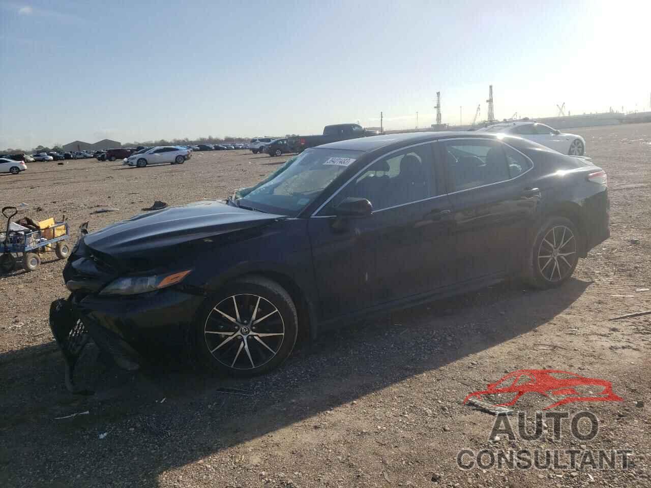 TOYOTA CAMRY 2021 - 4T1G11AK4MU574354