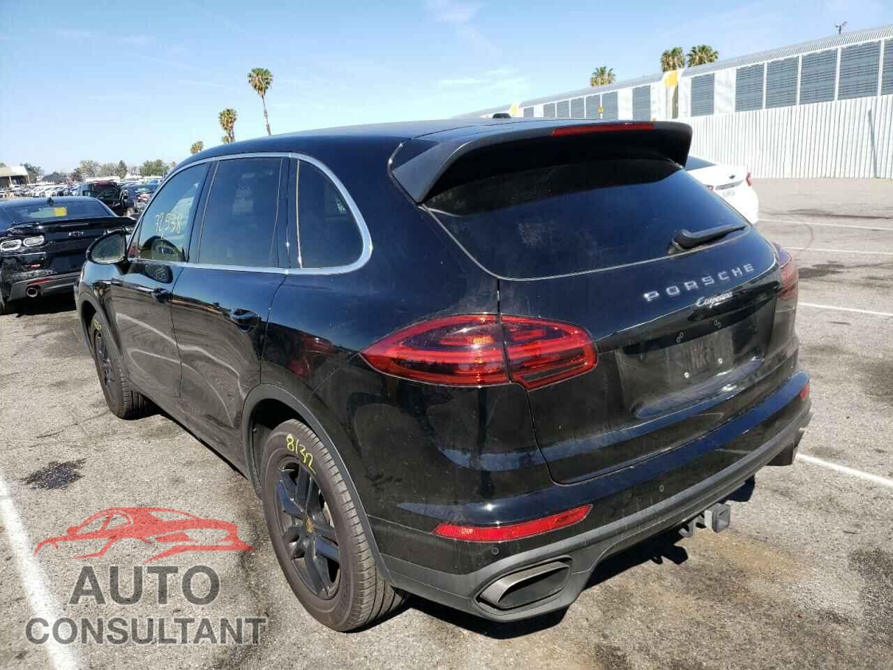 PORSCHE CAYENNE 2016 - WP1AA2A28GKA10592