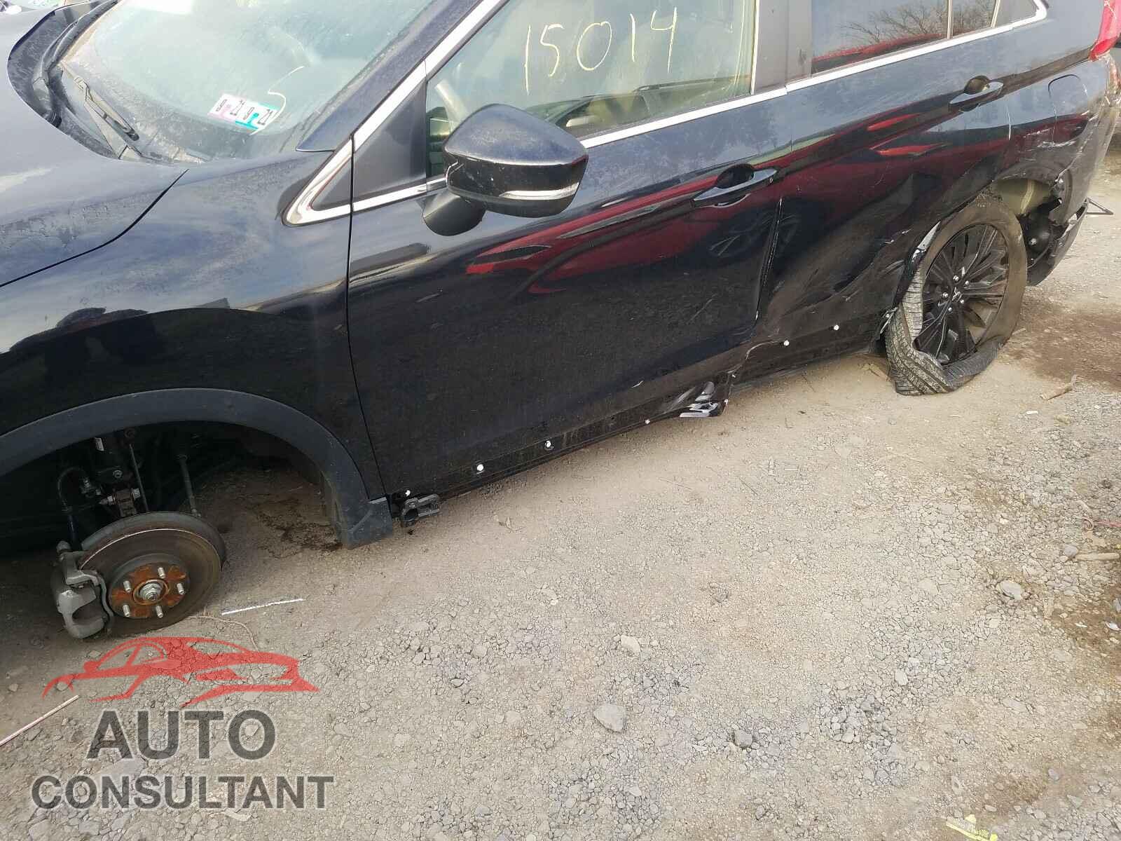 MITSUBISHI ECLIPSE 2018 - JA4AT4AA7JZ069639